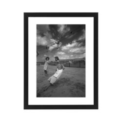 1989 Fine Art Children at the beach - only print or framed for collection